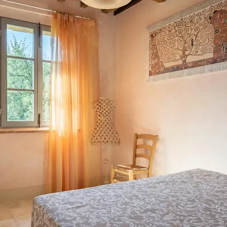 L'oliveta 6, Emma