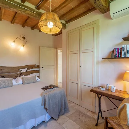 Villa L'oliveta 6, Emma