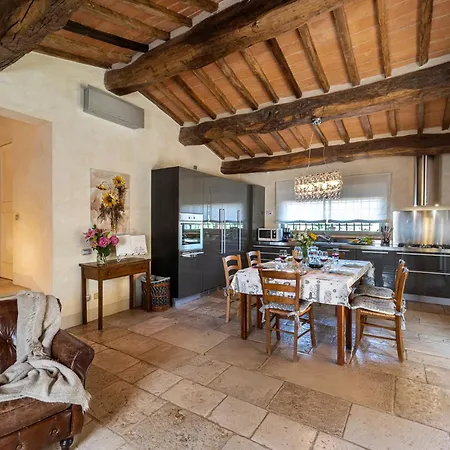 别墅 L'oliveta 6, Emma *